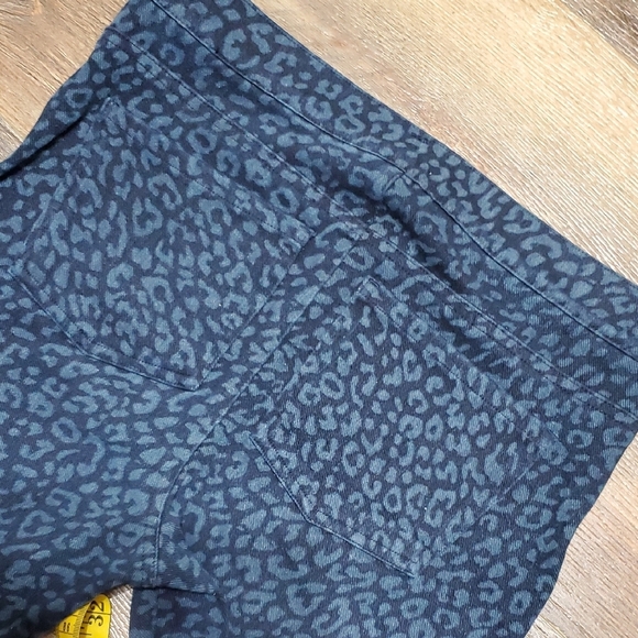 SPANX Women's Skinny Jeans - Dark Blue Leopard Print - Picture 8 of 9